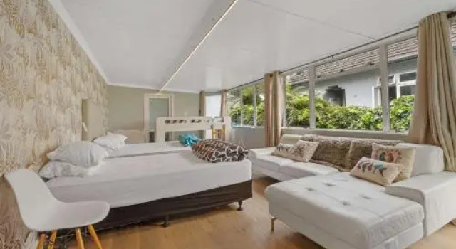 Lakefront Rotorua House in Town, Забронировать Вилла Роторуа Озеро Роторуа