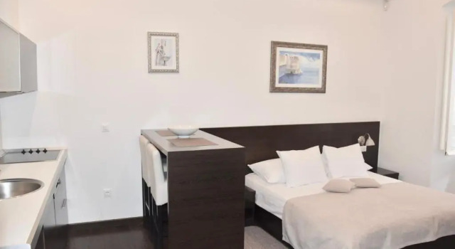 Студия Celenga Apartments with free offsite parking