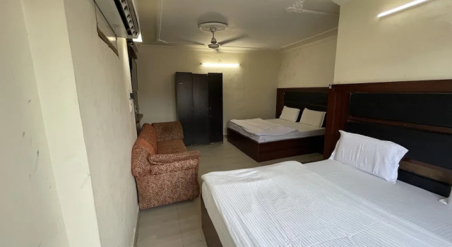 Двухместный семейный номер Standard Hotel Himgiri