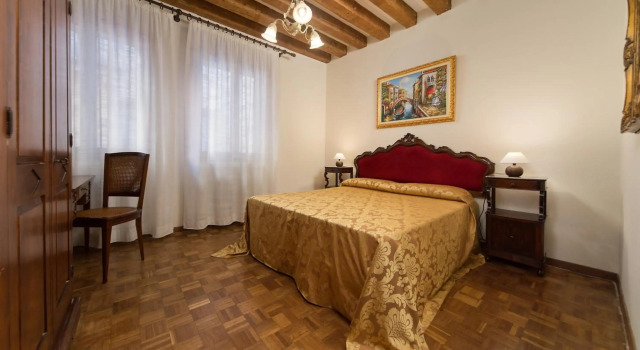 at 2 minutes from San Marco square, Забронировать Отель Кастелло Венеция
