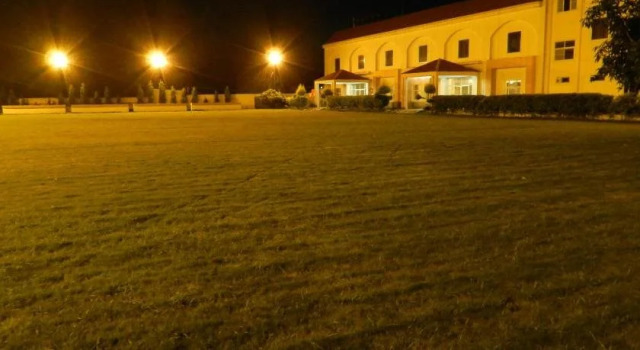 Hotel Garden Court, Varaa Hotelli Hotellit Punjab pysäköinnillä, Pysäköinti