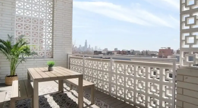 Апартаменты 4-bedroom Penthouse w 2 Large Balconies Rooftop