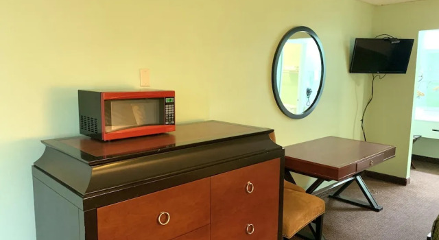 Standard Zimmer Executive Inn Chester