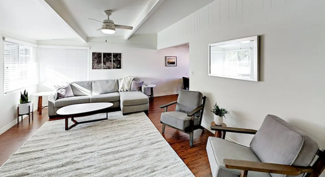 Gillespie Unit B - 3 Br Duplex