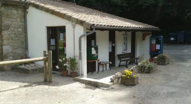 Camping du Pré Coulet, Prenota Campeggio Hotel a Alvernia con parcheggio, Parcheggio