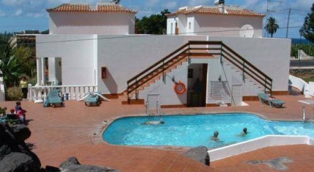 Apartamentos Villa Aurora, Book Villa Hotels in La Gomera with a Pool, Swimming Pool