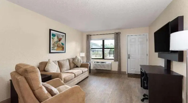 Четырёхместный люкс Baymont by Wyndham Punta Gorda/Port Charlotte