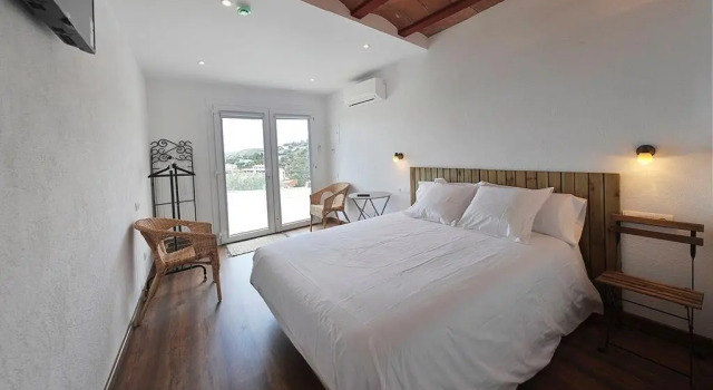 Arrels Hotel Cadaques, Забронировать Отель Кадакес Cap de Creus Nature Reserve, рядом с Пляж Кадакес