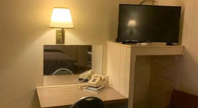 Четырёхместный номер Standard Boone trail inn