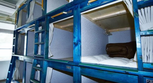 GuestHouseKAINAN, Забронировать Отель Отели Наха с парковкой, рядом с Здание администрации префектуры Окинавы, Парковка