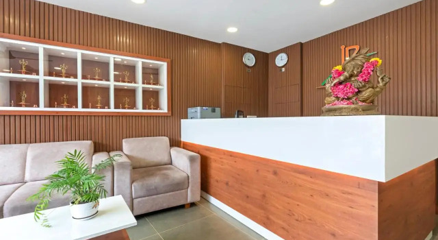 OYO 7574 JP Residency, Забронировать Отель Тируванантапурам штат Керала