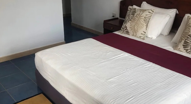 Апартаменты Cavern Apartments