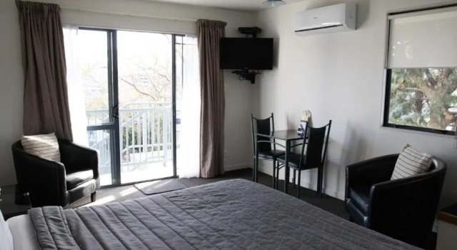Студия ASURE Phoenix Motor Inn