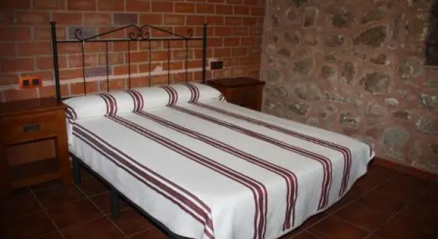 Apartamentos Rio Mora, Book Apartment Hotels in Aragon with Parking, Parking