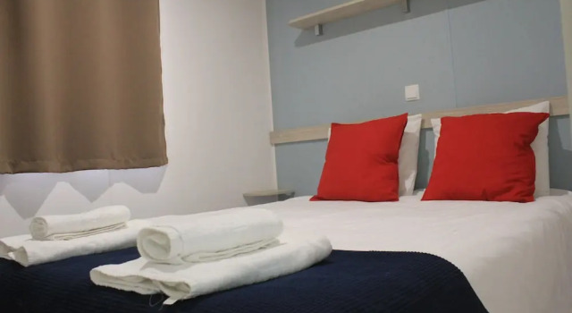 Camping La Fundicion, Забронировать Кемпинг Касалья-де-ла-Сьерра Sierra Norte de Sevilla