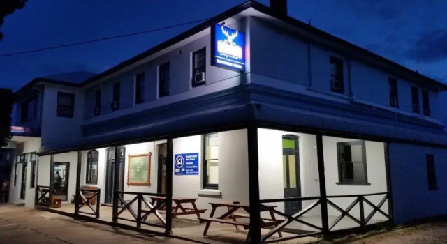 Kootingal Hotel, Забронировать Отель Кутингал New England NSW