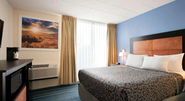 Двухместный номер Standard Days Hotel by Wyndham Allentown Airport / Lehigh Valley