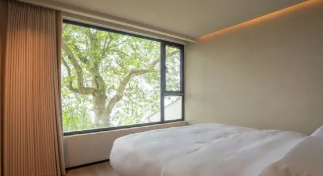 Кровать в общем номере с 6 комнатами WHITE VILLA Villa No. 238