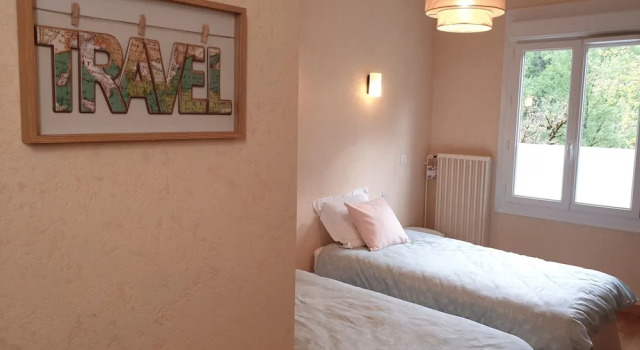 Aux gorges du Dourdou, Book Hotel Conques-en-Rouergue Aveyron