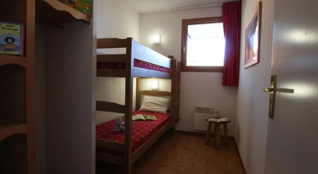 Appartement Puy-Saint-Vincent, 2 pièces, 6 personnes - FR-1-330G-14, Забронировать Апартаменты/квартира Отели Пюи-Сен-Венсан с бассейном, рядом с Горнолыжный подъемник Роше Нуар, Бассейн