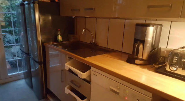 Anfield Road Euro Hostel, Забронировать Хостел Anfield Ливерпуль, рядом с World of Glass