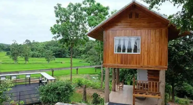 Earth House Pua