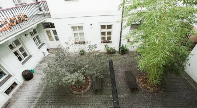 Beautiful Apartment Near Charles Bridge
