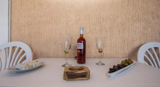Апартаменты Paradise Bar Apartments