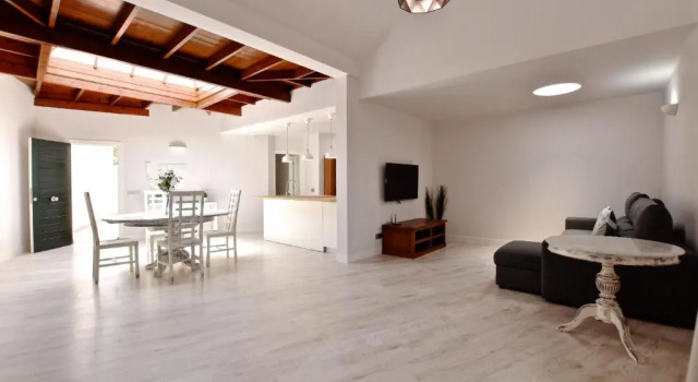 Бунгало Luxury Villa sea front Costa Teguise