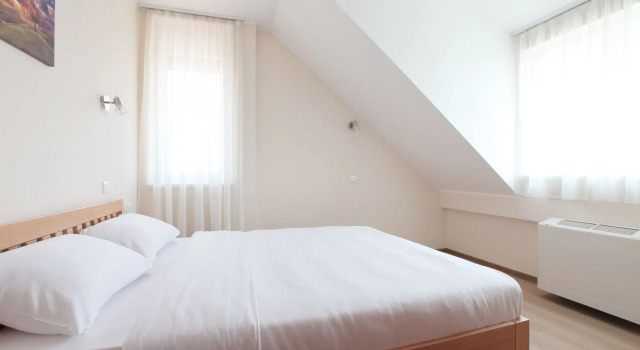 Hotel Novella Uno
