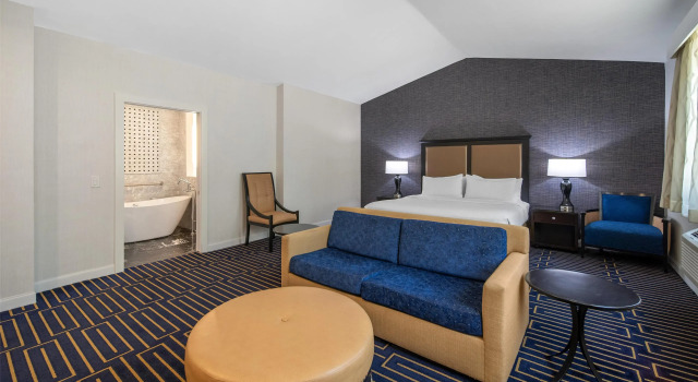 Двухместный люкс Best Western Plus Palm Court Hotel
