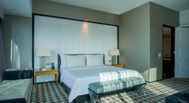Suite attico ARTOTEL TS Suites Surabaya