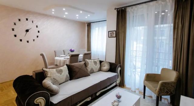 Apartman Kristina 4*, Забронировать Апартаменты/квартира Апартаменты Суботица, Апартаменты/квартира
