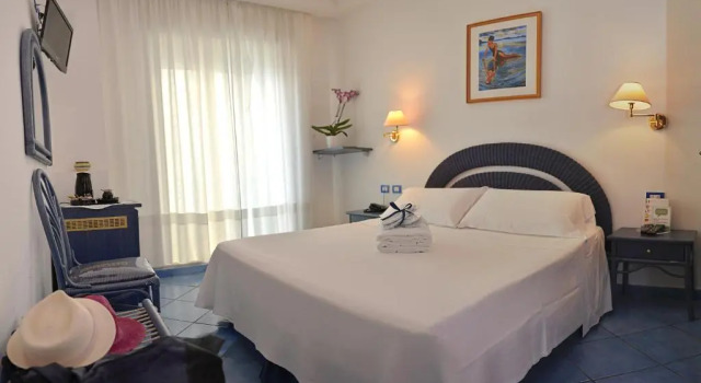 Двухместный номер Standard с частичным видом на море Hotel Pensione Reale
