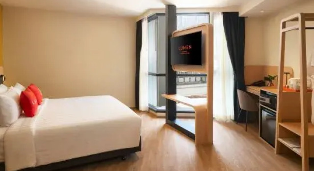 Номер Firefly Deluxe с 3 комнатами Отель Lumen Bangkok Udomsuk Station