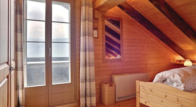 Stunning Home in Sarnen bei Luzern With 5 Bedrooms and Internet, Book Feriehus Sommerhuse i Obwalden, Hytte