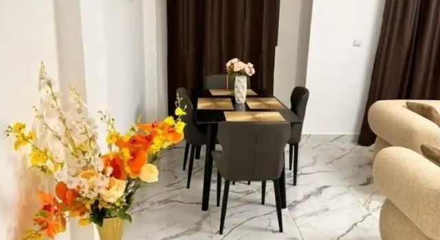 Everluxe Residence