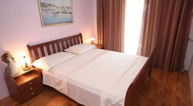 Апартаменты с 2 комнатами с балконом и с видом на море Villa Sun