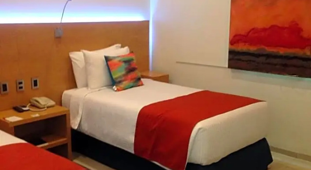 Номер Standard Hit Hoteles Aeropuerto Puebla