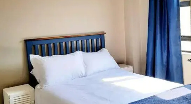 La Corsica Beach House Breakaway, Забронировать Отель Отели Маргит с бассейном, Бассейн