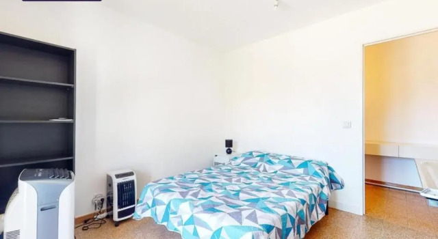 Номер Deluxe NEW CHEAP PRIVATE ROOM, KITCHEN , OVERWIEUW sea,TRAM on spot, 12 minutes from nice train station with tram , beach in 17 min tram , CHAMBRE PRIVÉE pas cher, cuisine équipée , tram sur place, APERÇU mer, 12 min de la gare de Nice avec le tram, 17 min plage