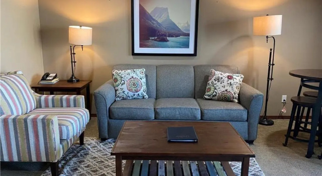 Grandview Lake Chelan- Waterfront View, Pool, Hot tub, Golf, 1 Min To Downtown, Rezerwuj Hotel Hotele w Chelan z basenem, Basen