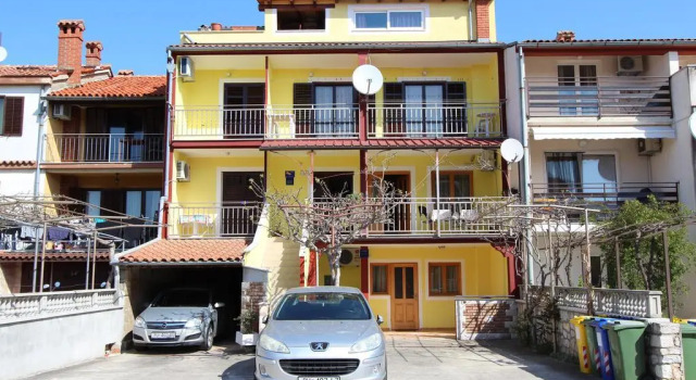 Room and Apartments Mariza