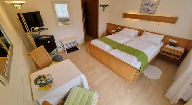 Двухместный номер Standard с видом на горы Parkhotel Ruhpolding inklusive Chiemgaukarte