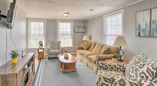 Апартаменты Downtown Canandaigua Apt: 1 Mi to Lake & Pier!