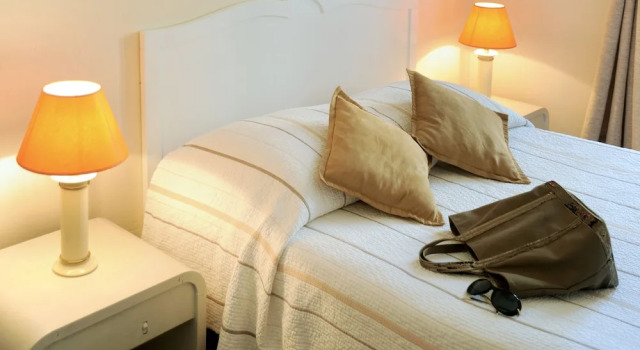 Двухместный номер Comfort с балконом Logis Hôtel la Vallée de lArc