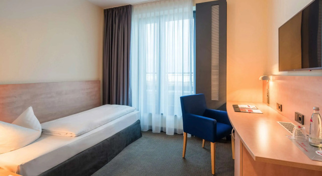 Одноместный номер Standard IntercityHotel Hamburg Hauptbahnhof