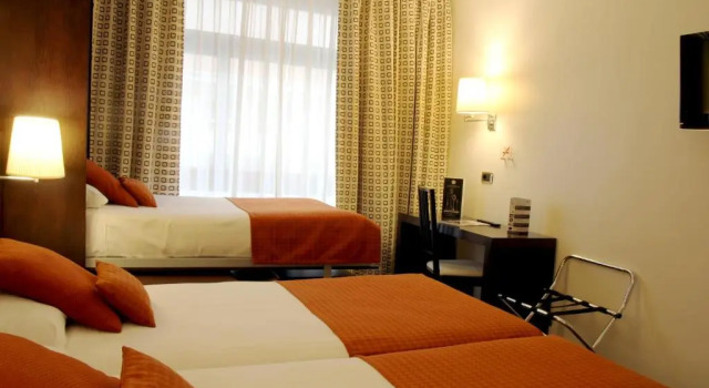 Трёхместный номер Hotel Conde Duque Bilbao