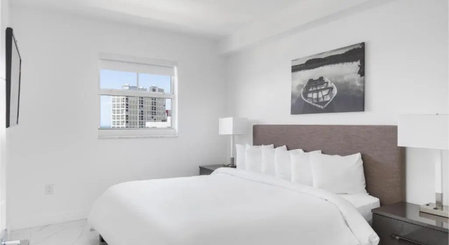 Люкс Luxury с 2 комнатами с балконом и с видом на воду Fortune House Hotel Suites