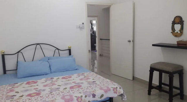 Коттедж Comfort с 4 комнатами Tampoi Homestay